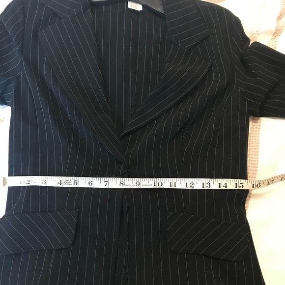 Black Pinstripe Blazer - Size Medium NWOT - Picture 5 of 6